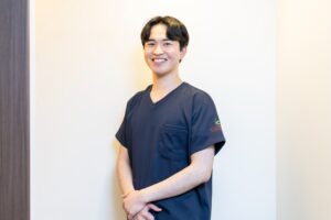 歯科医師・岡田 裕行（おかだ ゆきひろ）